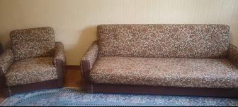 Отдам советский диван и два кресла. Забирать с района гостиницы Казахстан