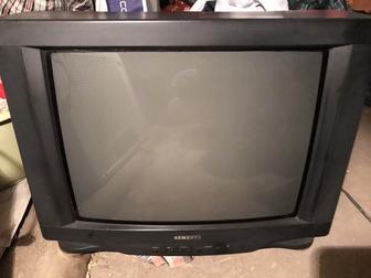 продам телевизор старый б/у