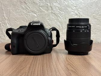 Продаю фотоаппарат Canon 100D с кит-объективом 18-50 мм f/3.5-5.6