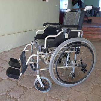 Инвалидная коляска новая в упаковке
