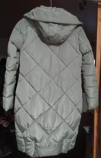 Продам зимнию женскую куртку. размер 44