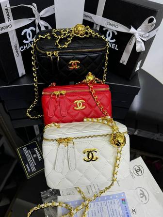 Сумка Chanel мини в фирменной подарочной коробке