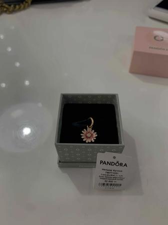 Pandora золото
