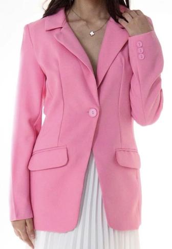 Розовая пиджак