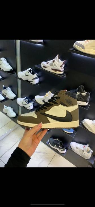 Кроссовки Nike air Jordan