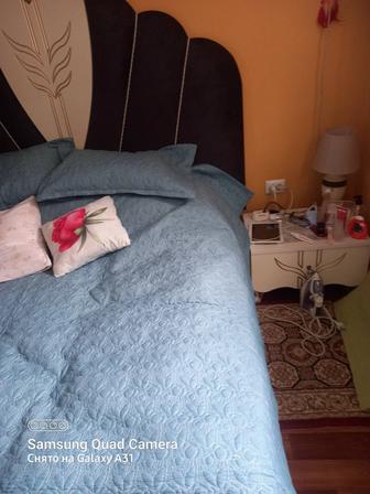 Продам кровать Беларусь новый на 180, на 2 10 размер стумбочки