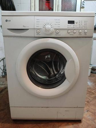 Рабочая стиральная машина автомат