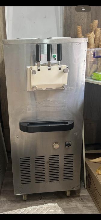 Мороженое аппарат б/у фригомат.40 литров а час,380