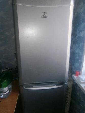 Холодильник Indesit высота 2 метра