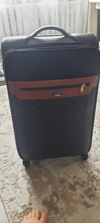 чемодан
