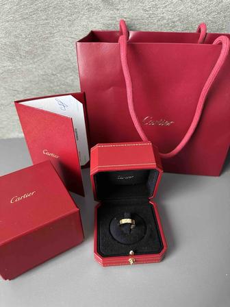 Cartier Love кольцо с бриллиантом 16 рр