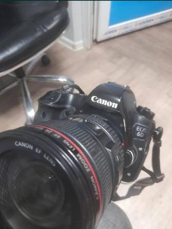 Продам Canon 6D