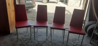 Кухонные стулья 4 шт, можно и на даче применить