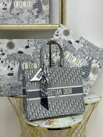 Сумка Dior шоппер