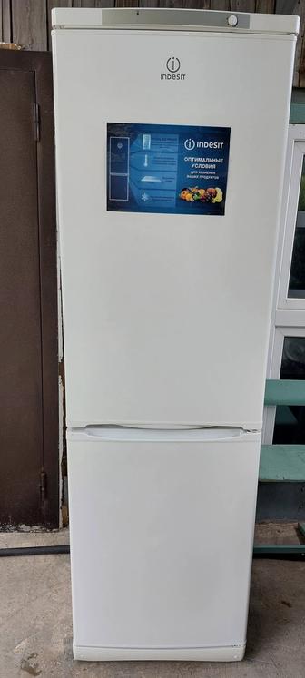 Холодильник индезит 2м