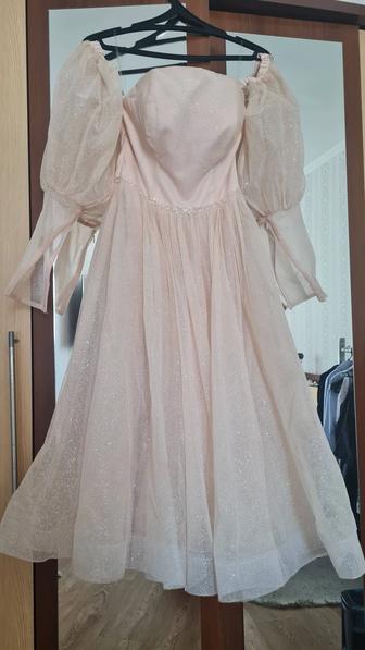 Красивое выпускное платье из коллекции от Елены Набокиной