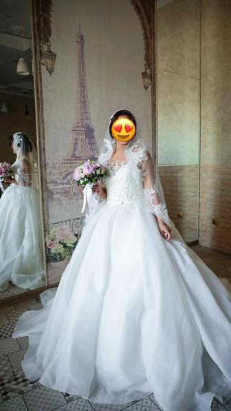 Свадебное белое пышное платье