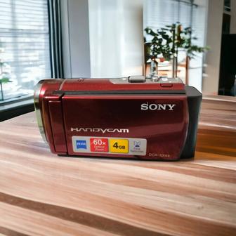 Видео камера SONY DCR-SX44E состояние нового