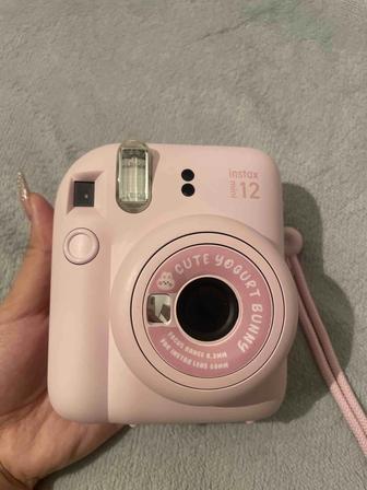 Продам Фотокамера моментальной печати Fujifilm instax mini 12 розовый