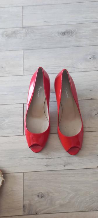 Туфли женские красные Vigneron, р- р 40