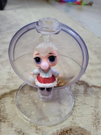 Продам куклу ЛОЛ оригинал редкая из новогодней серии