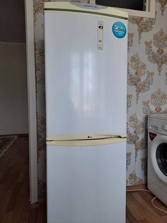 Продам Холодильник LG GC 279S
