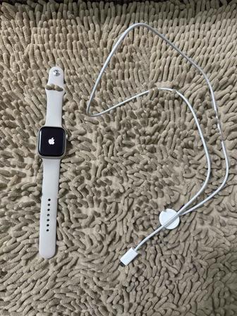 Продам Apple Watch Seri es 8, GPS,