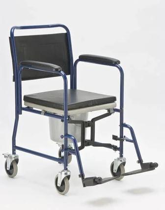 Кресло коляска с санитарным оснащением горшок