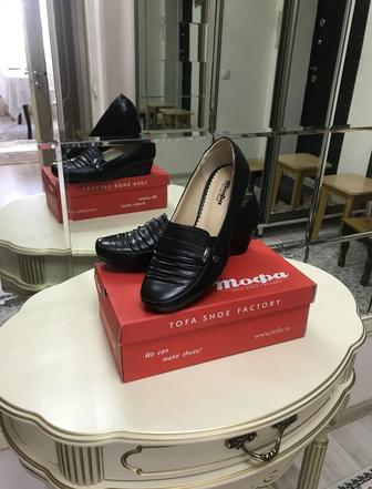 Новые черные туфли размер 39