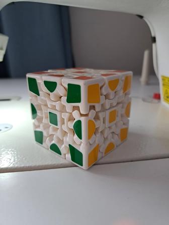 Шестереньчатый куб