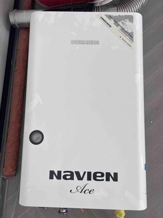 Продам газовый котел Navien
