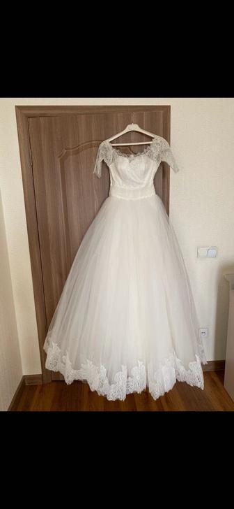 Продам свадебное платье размер 42-44