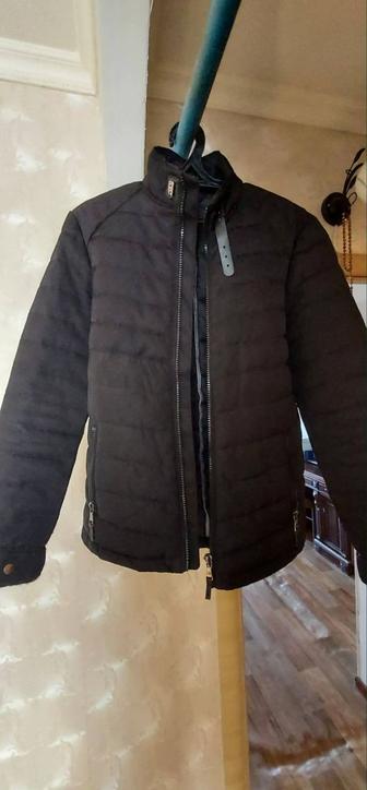 Продам весеннюю куртку De facto, мужская, размер 48