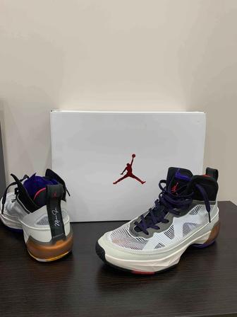 Продам баскетбольные кроссовки Air Jordan