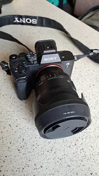 Продам беззеркальный фотоаппарат Sony a7lV