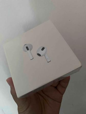 Наушники AirPods