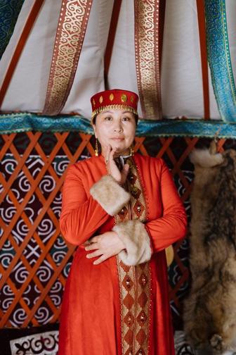 Красный женский национальный этно комлпект на прокат в Алматы
