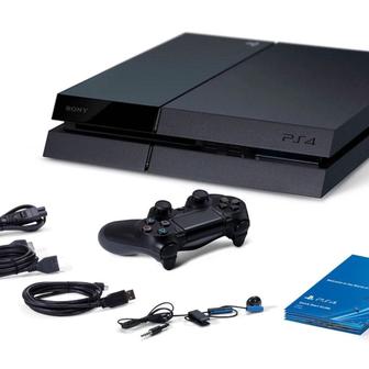 Продам приставку PS4, Sony PlayStation 4, 500 GB 2 джойстик 2 игры!