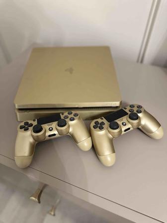 Продам Sony playstation 4 Gold limited edition