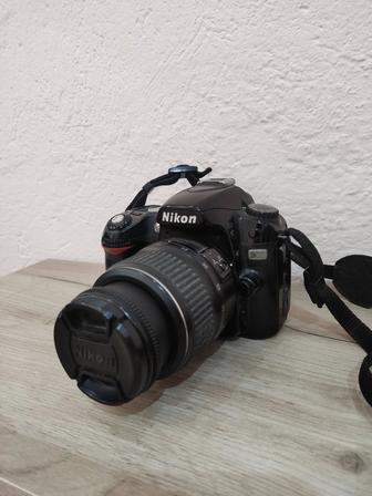 Продам фотоаппарат Nikon D80