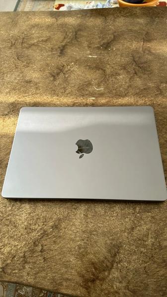 Apple Macbook 14, M1 Pro 2021