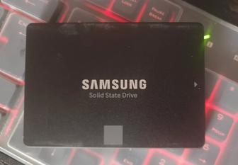 Продаю SSD Samsung EVO 870 250Gb