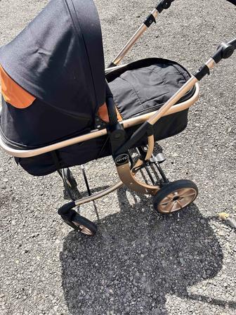 Продам детскую коляску трансформер 3в 1 в комплекте сумка для мамы