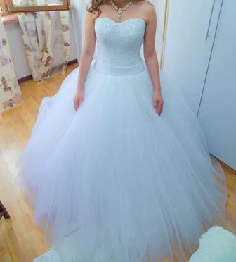 Продам свадебное платье + фата
