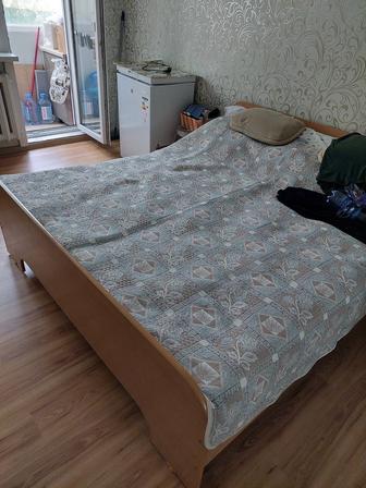 Продам 2х спальнию кровать