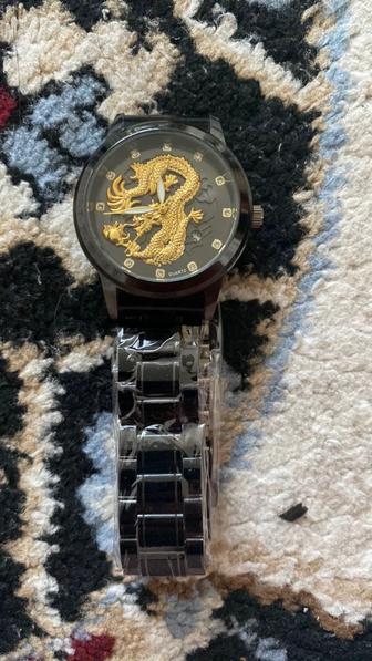 Часы с драконом наручные