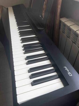 Цифровое пианино Roland FP10