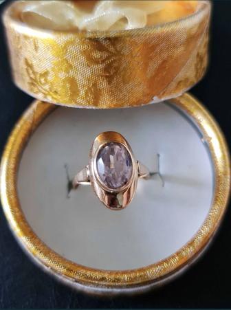 Золотое кольцо с гранатитом 583 пробы