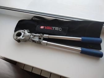 Ручной пресс VALTEC головка с вкладышами под размер труб поворачивается