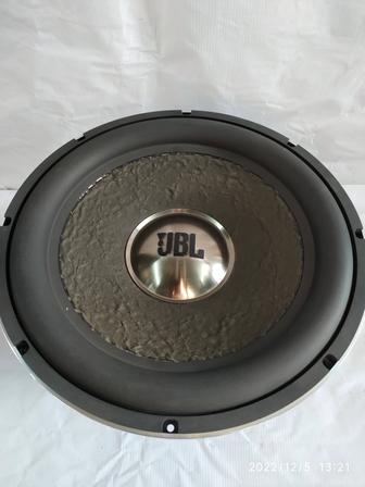 Продам динамик JBL W15GTI MKii